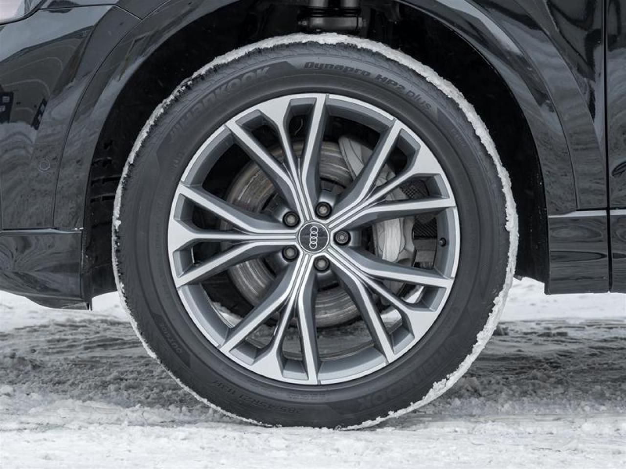 2024 Audi Q8 55 Progressiv 4dr All-Wheel Drive quattro Sport Utility Photo4