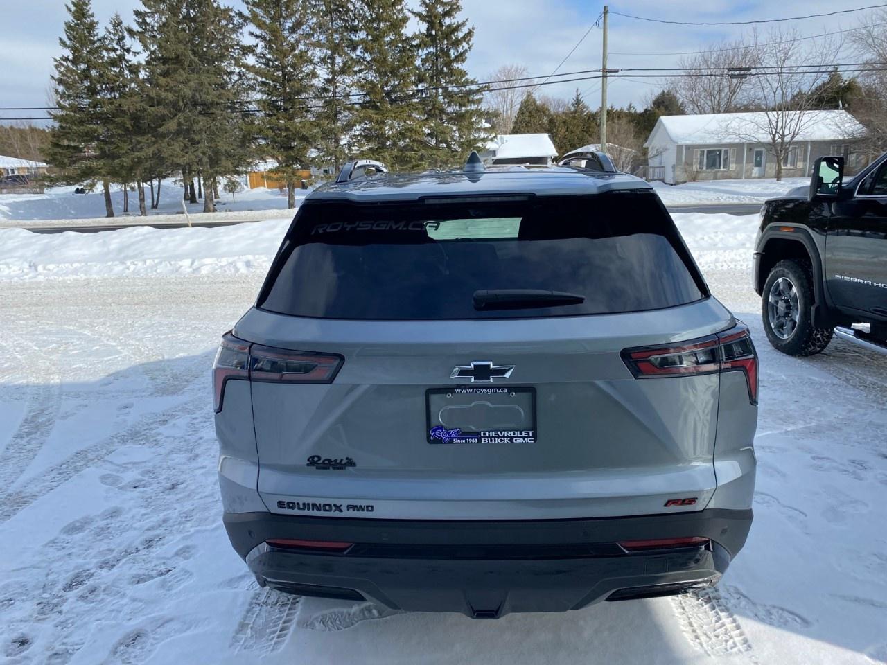 2026 Chevrolet Equinox AWD RS Photo2