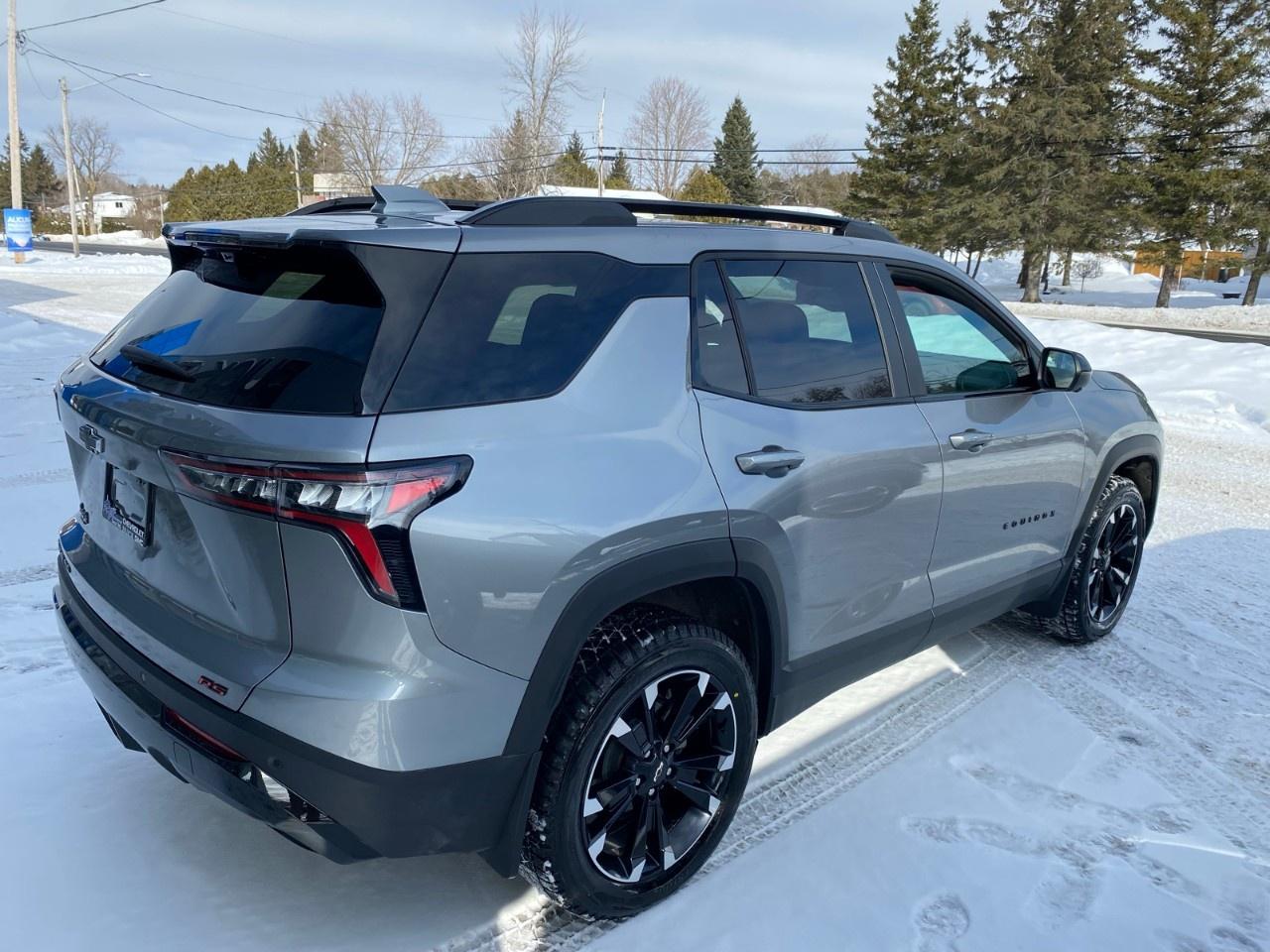 2026 Chevrolet Equinox AWD RS Photo3