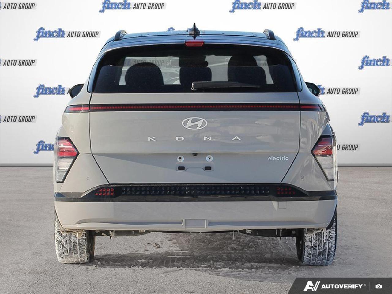 2025 Hyundai KONA electric Ultimate w/Two-Tone Exterior 4dr Front-Wheel Drive Photo4