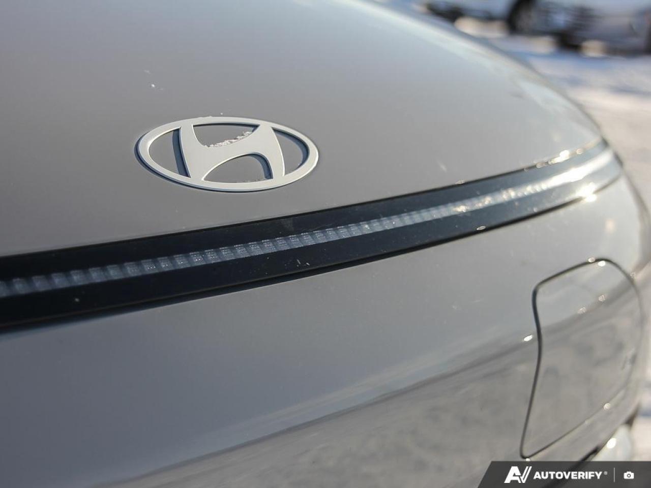 2025 Hyundai KONA electric Ultimate w/Two-Tone Exterior 4dr Front-Wheel Drive Photo