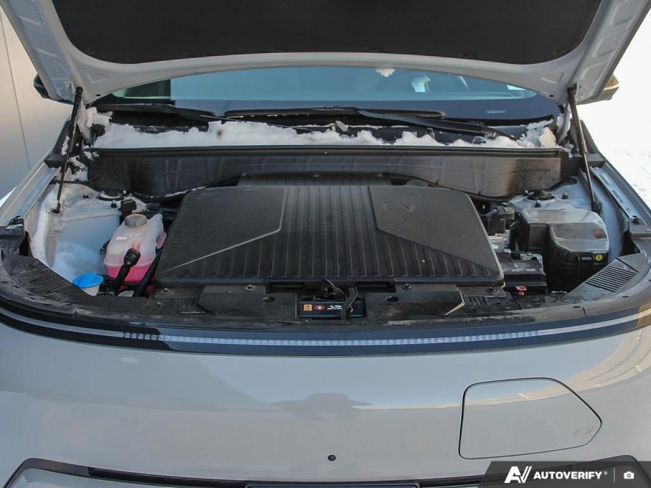 2025 Hyundai KONA electric Ultimate w/Two-Tone Exterior 4dr Front-Wheel Drive Photo