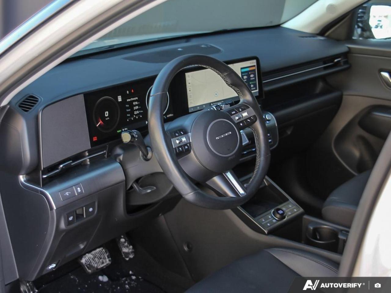 2025 Hyundai KONA electric Ultimate w/Two-Tone Exterior 4dr Front-Wheel Drive Photo