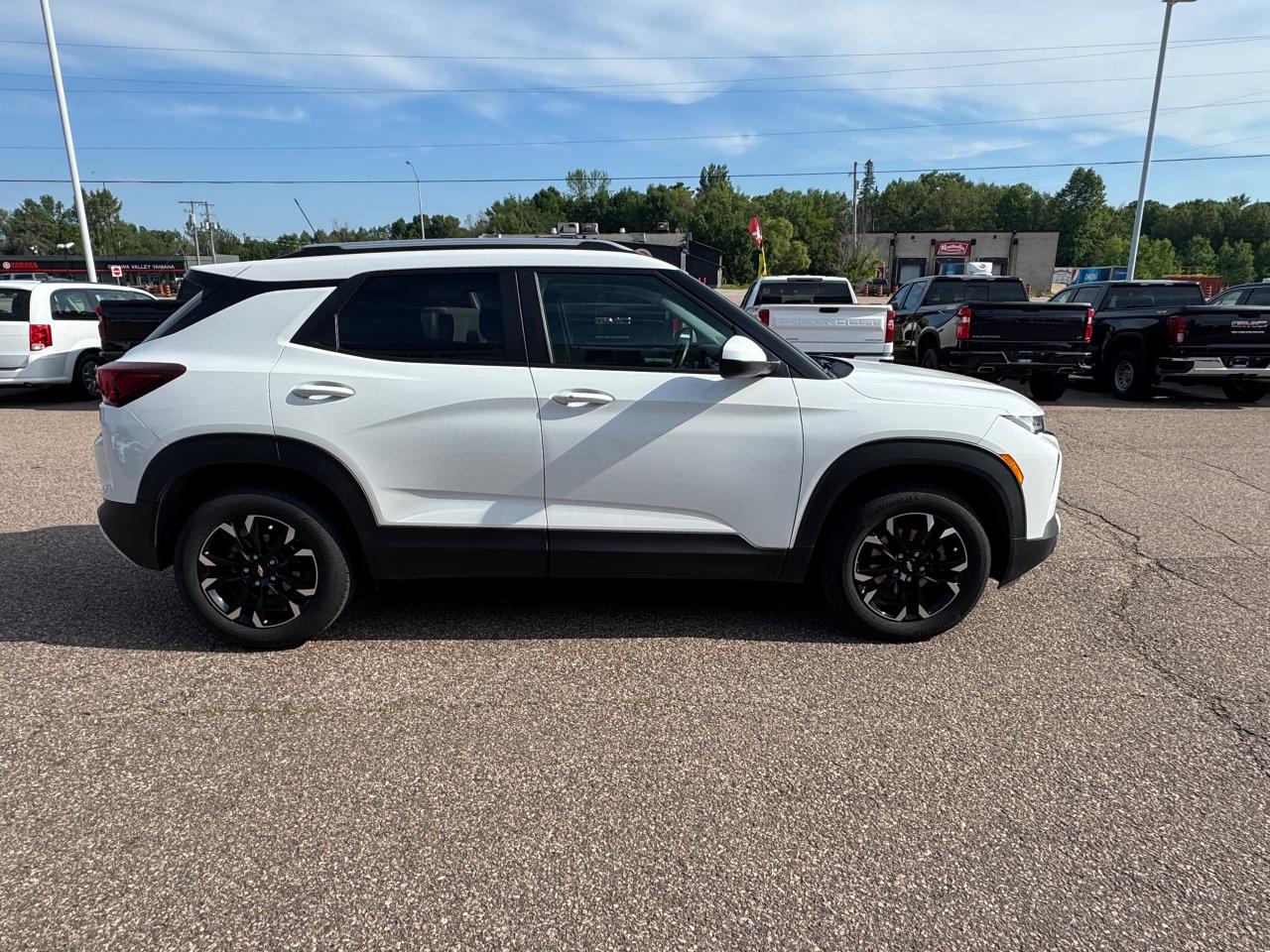 2023 Chevrolet TrailBlazer LT All-Wheel Drive Photo