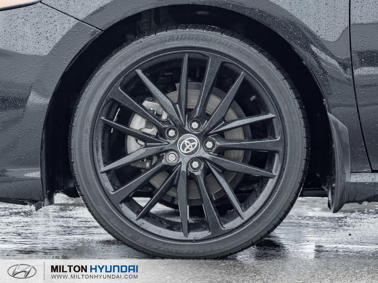 2024 Toyota Camry XSE 4dr All-Wheel Drive Sedan Photo3