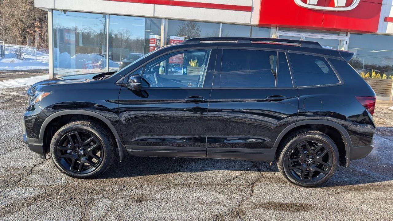 2025 Honda Passport Black Edition 4dr All-Wheel Drive Photo