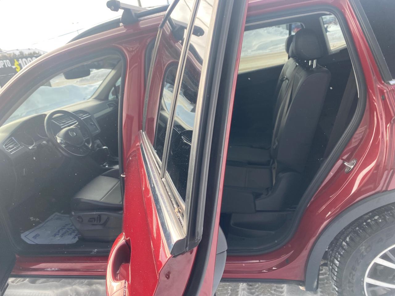 2019 Volkswagen Tiguan Comfortline 4dr All-wheel Drive 4MOTION Photo