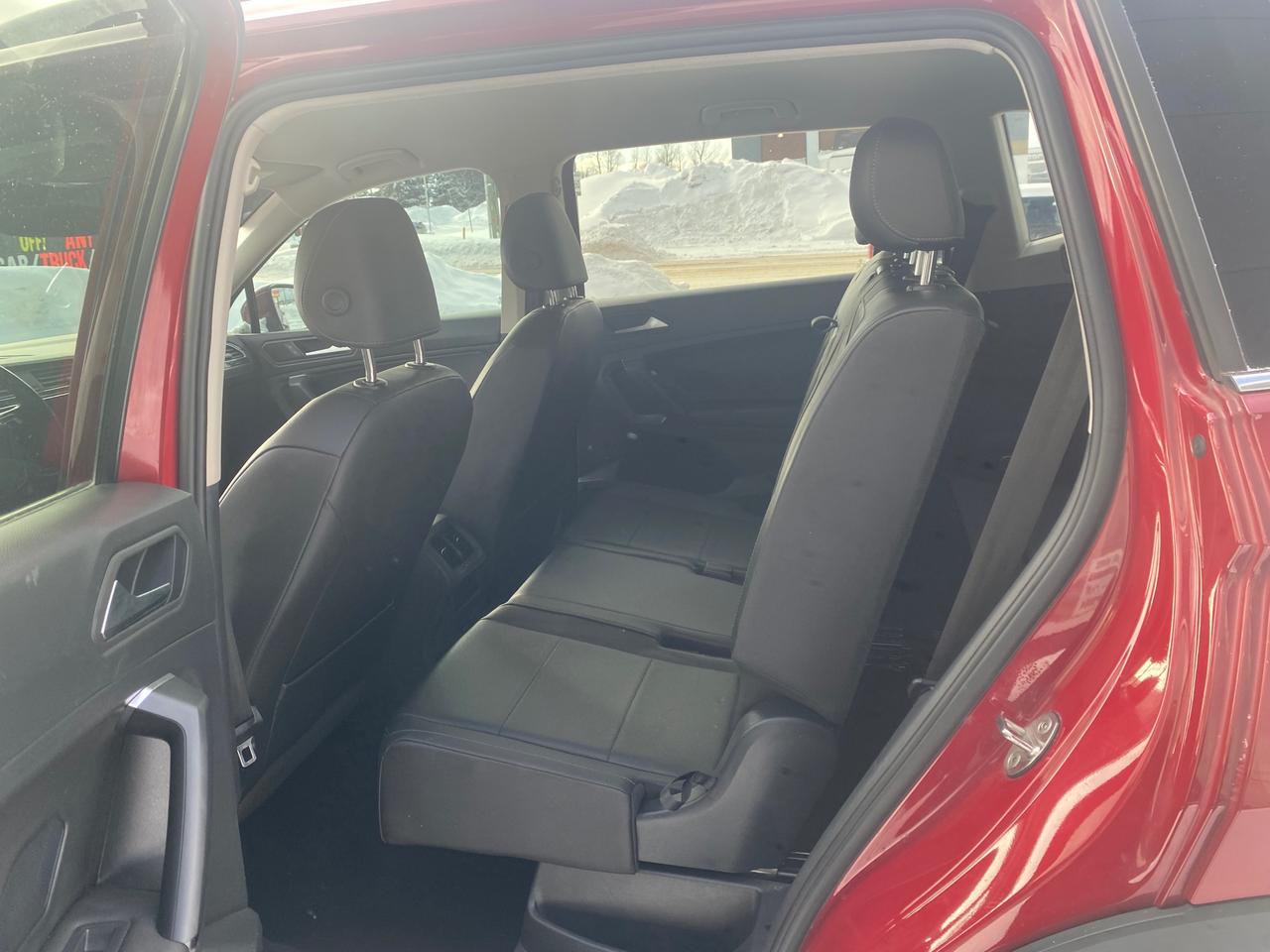 2019 Volkswagen Tiguan Comfortline 4dr All-wheel Drive 4MOTION Photo
