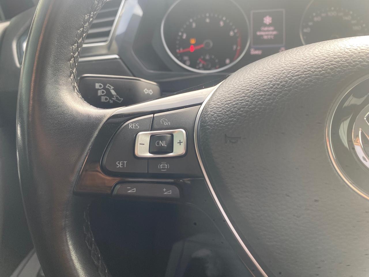 2019 Volkswagen Tiguan Comfortline 4dr All-wheel Drive 4MOTION Photo