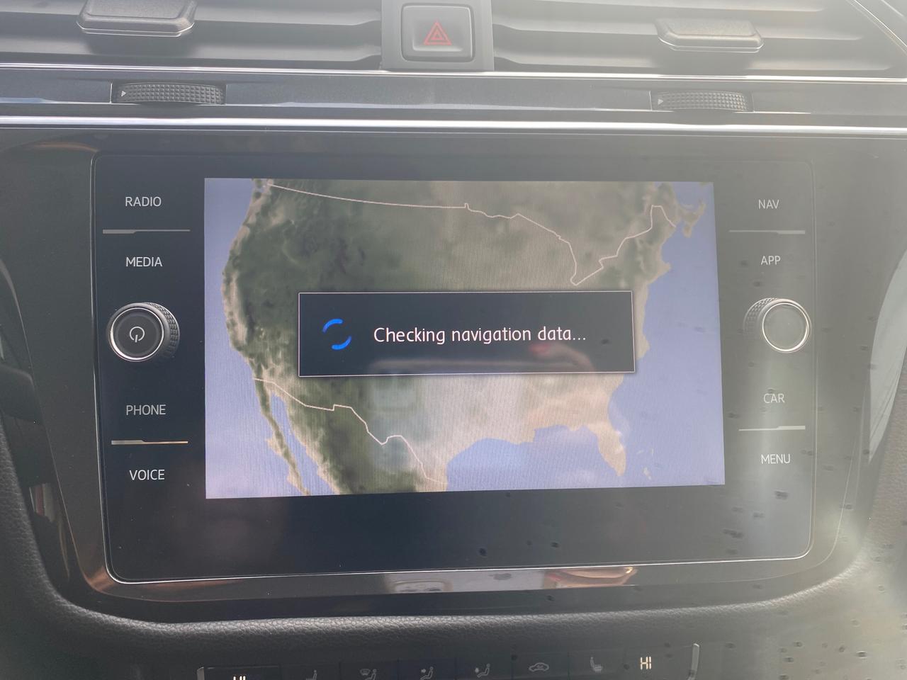 2019 Volkswagen Tiguan Comfortline 4dr All-wheel Drive 4MOTION Photo