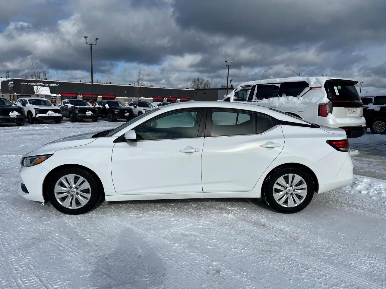 2020 Nissan Sentra S (M6) 4dr Sedan Photo