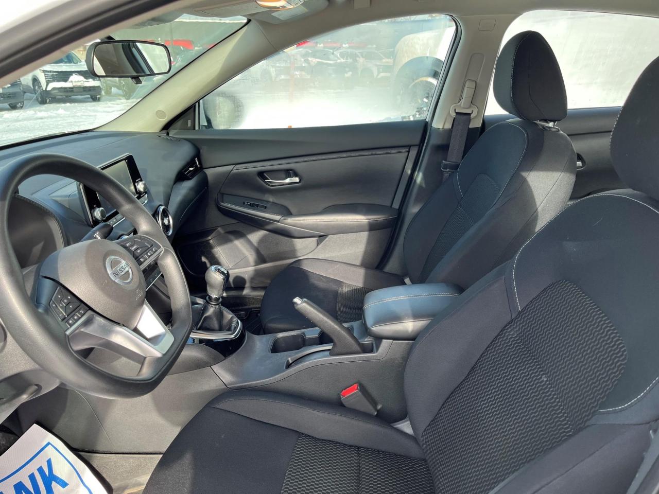 2020 Nissan Sentra S (M6) 4dr Sedan Photo