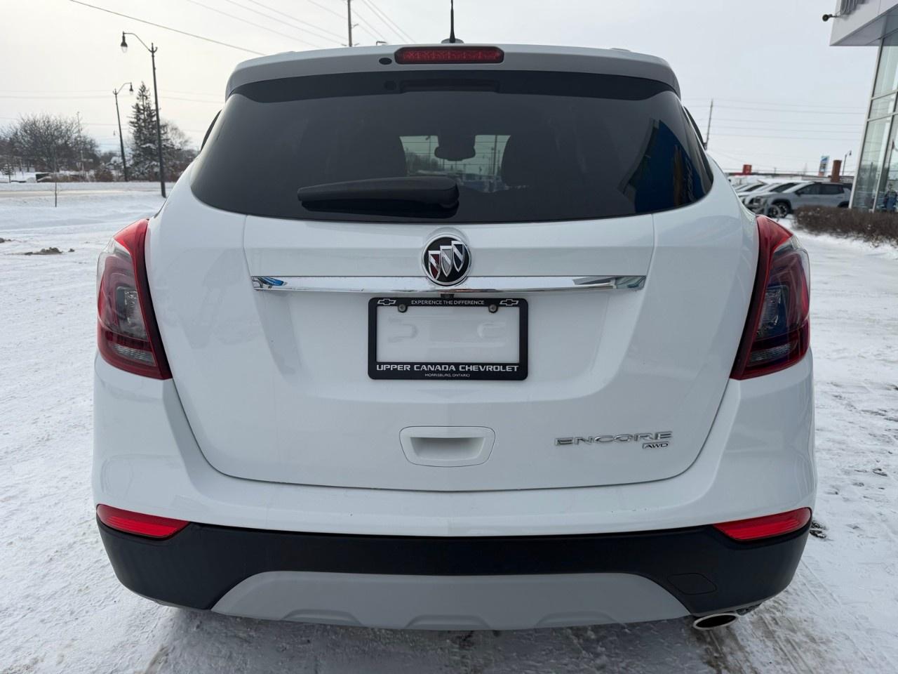 2021 Buick Encore Preferred AWD Photo4