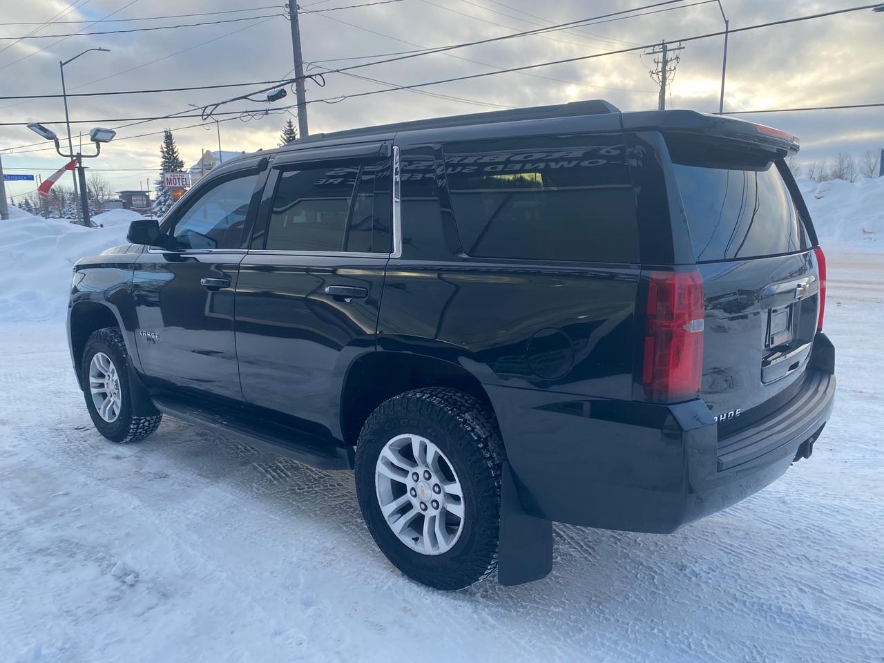 2019 Chevrolet Tahoe LS 4X4 Photo4