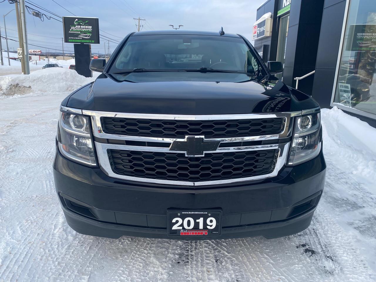 2019 Chevrolet Tahoe LS 4X4 Photo2