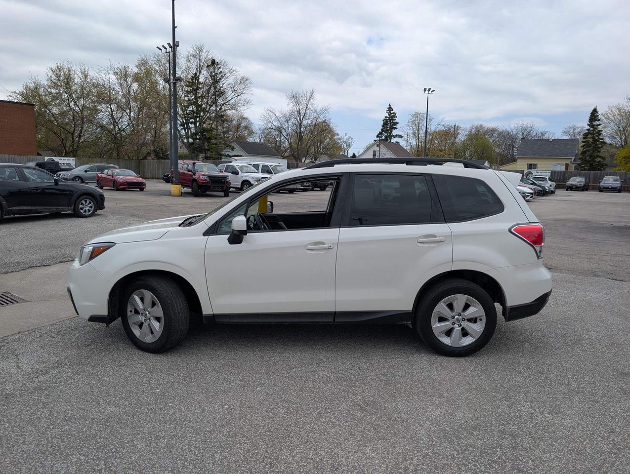 2018 Subaru Forester 2.5i Convenience (CVT) 4dr All-Wheel Drive Photo
