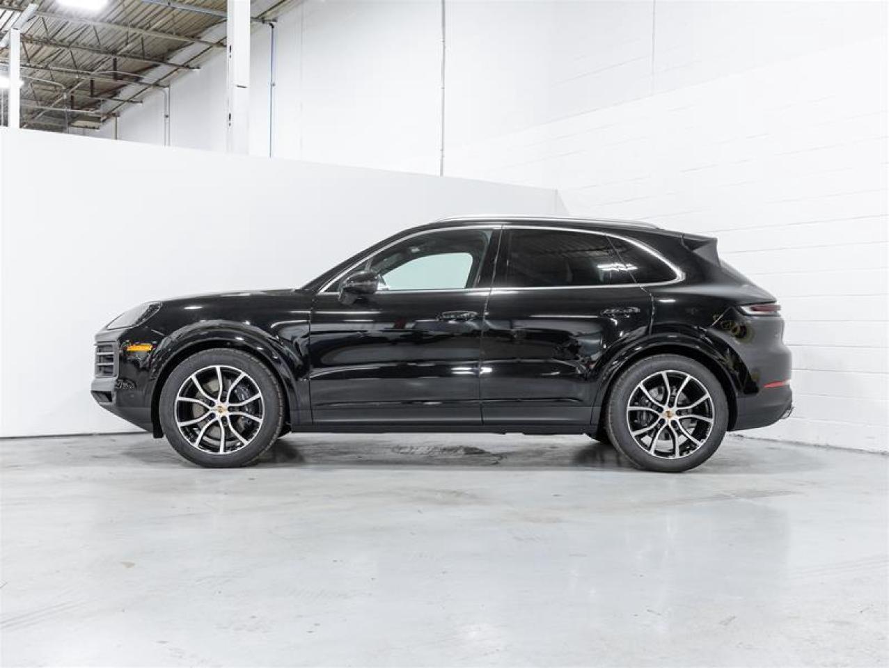 2026 Porsche Cayenne  Photo3