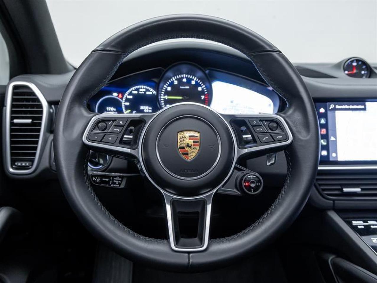 2023 Porsche Cayenne e-Hybrid  Photo