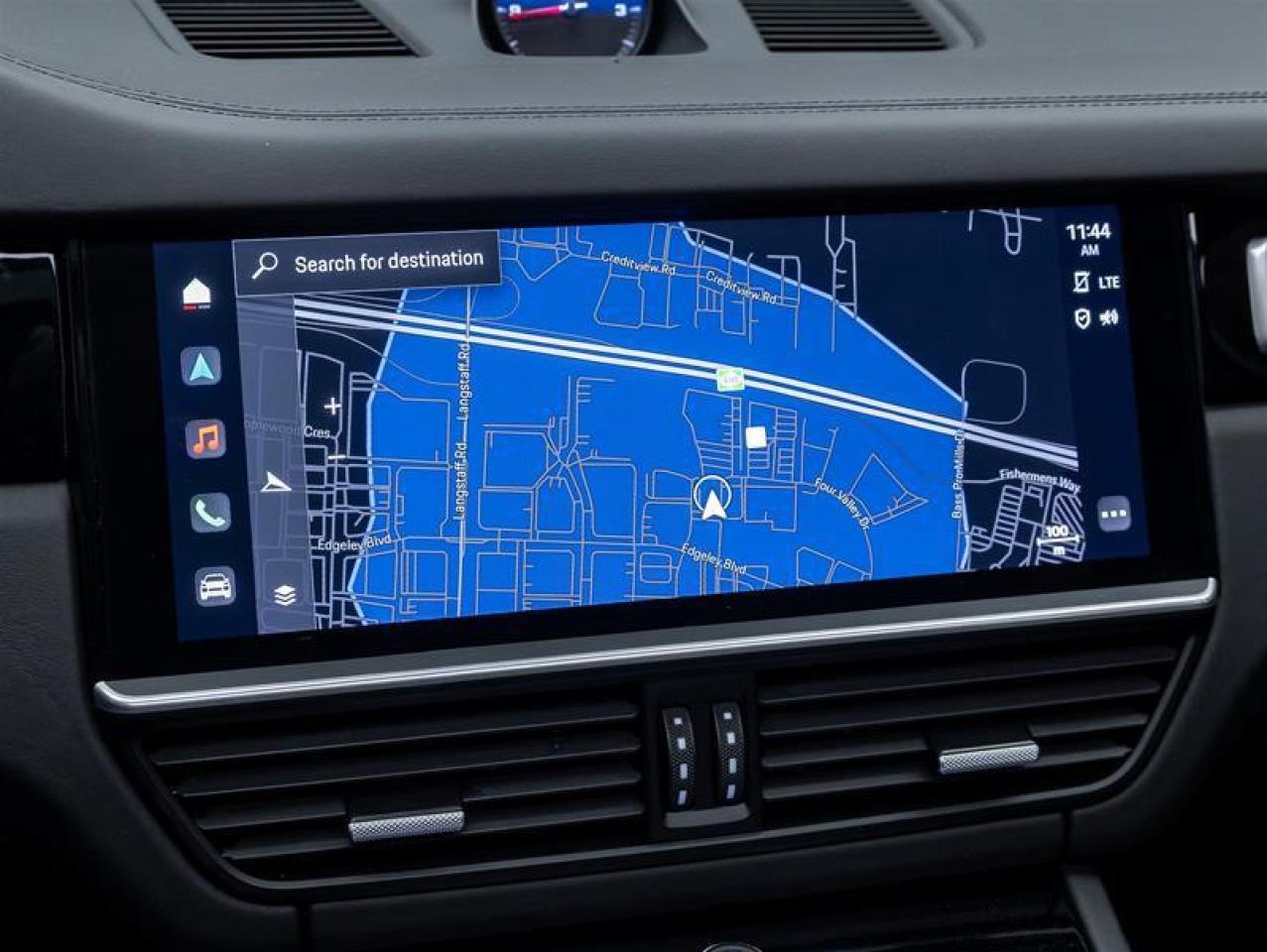 2023 Porsche Cayenne e-Hybrid  Photo