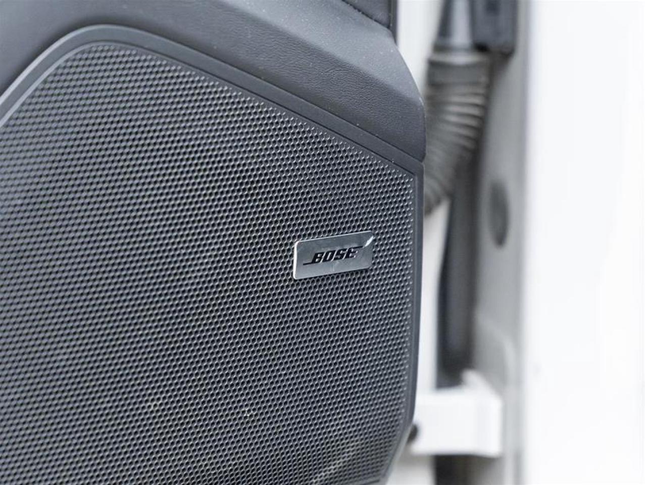 2023 Porsche Cayenne e-Hybrid  Photo