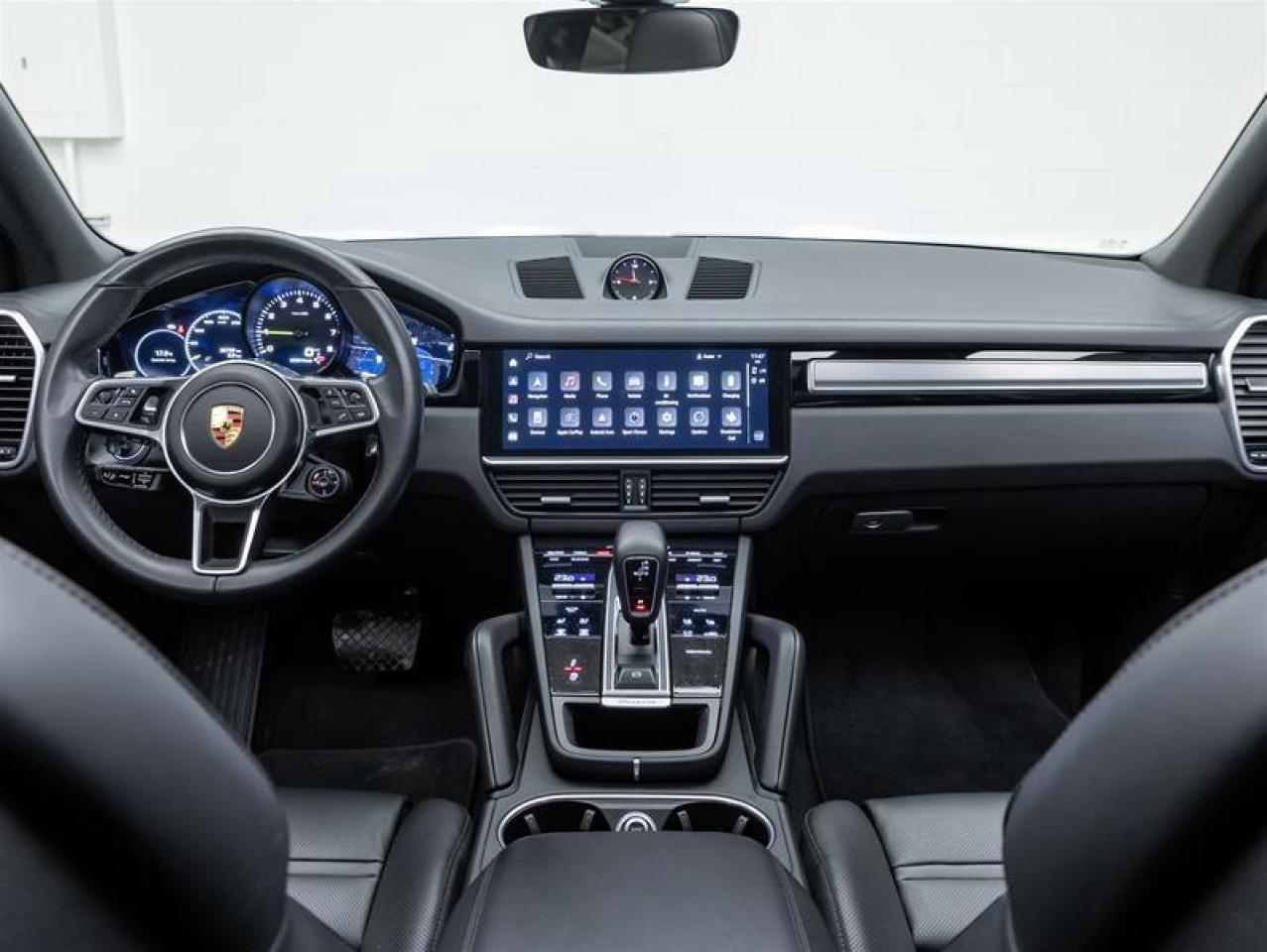 2023 Porsche Cayenne e-Hybrid  Photo