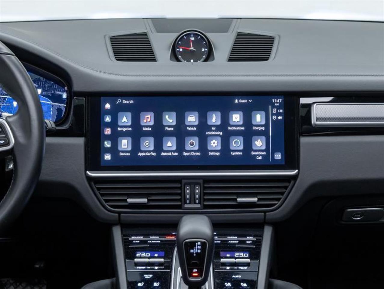 2023 Porsche Cayenne e-Hybrid  Photo