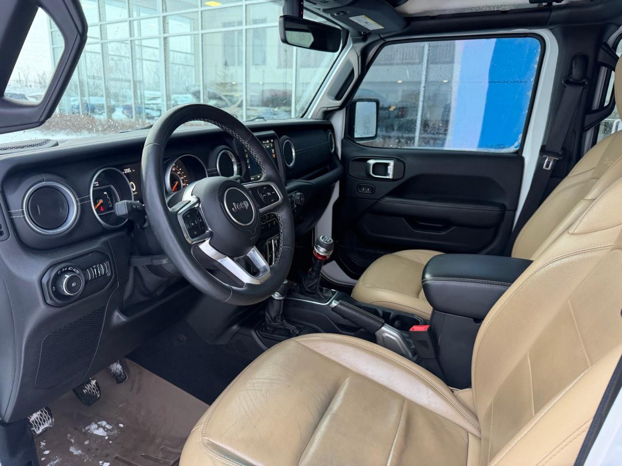 2018 Jeep WRANGLER UNLIMITED Sahara 4x4 Photo