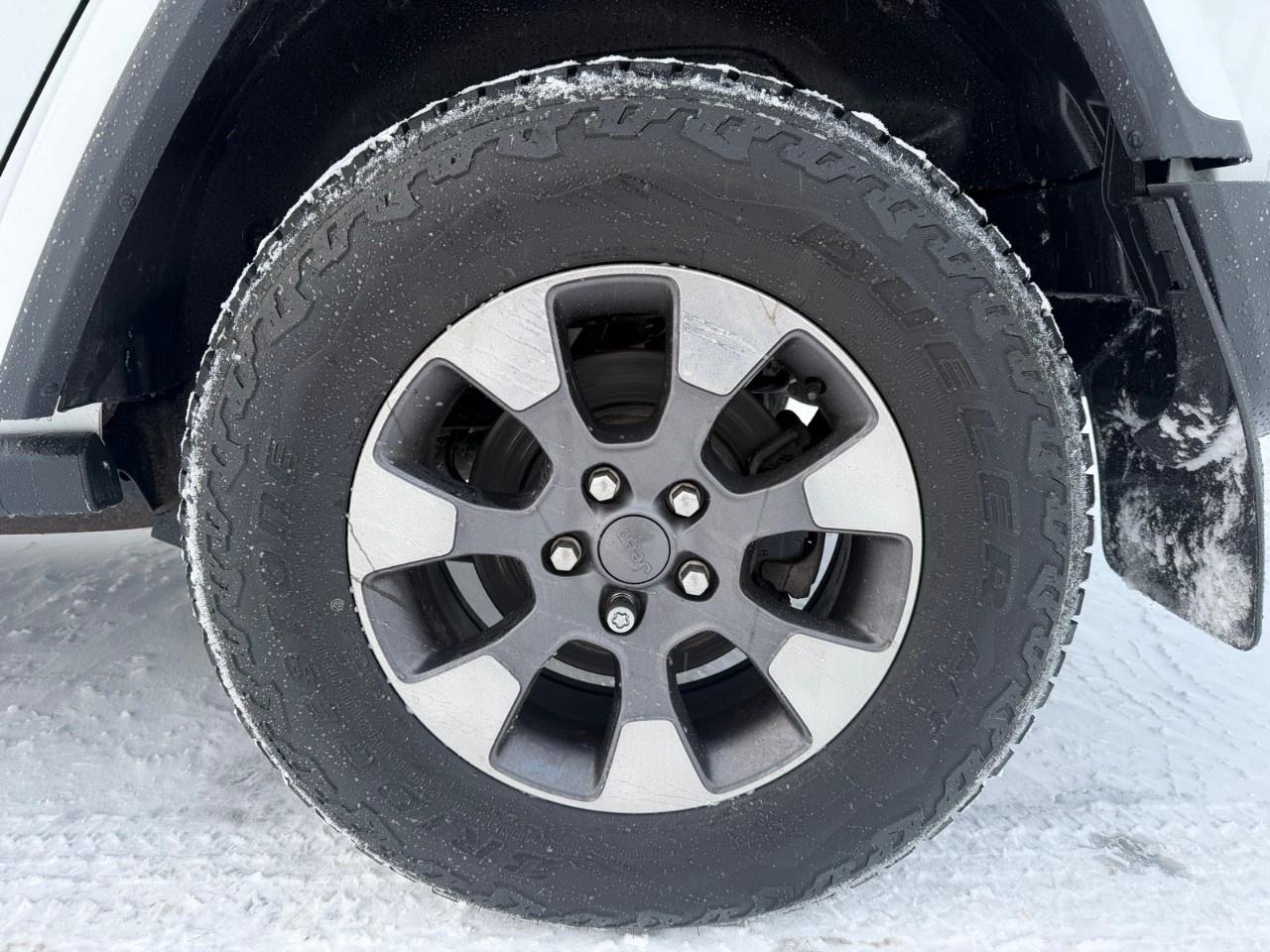 2018 Jeep WRANGLER UNLIMITED Sahara 4x4 Photo