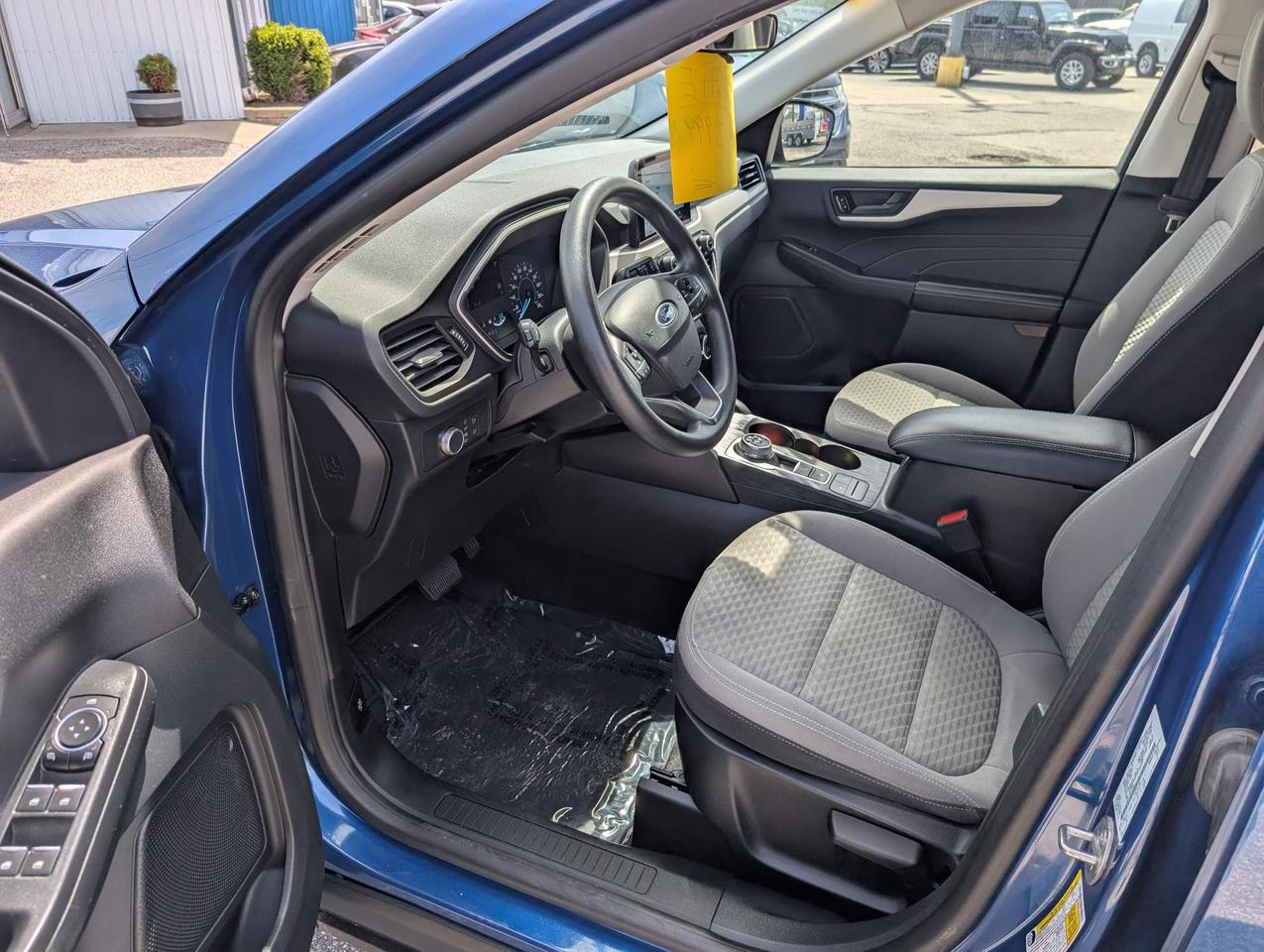 2022 Ford Escape SE 4dr All-Wheel Drive Photo