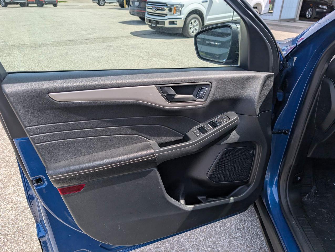 2022 Ford Escape SE 4dr All-Wheel Drive Photo