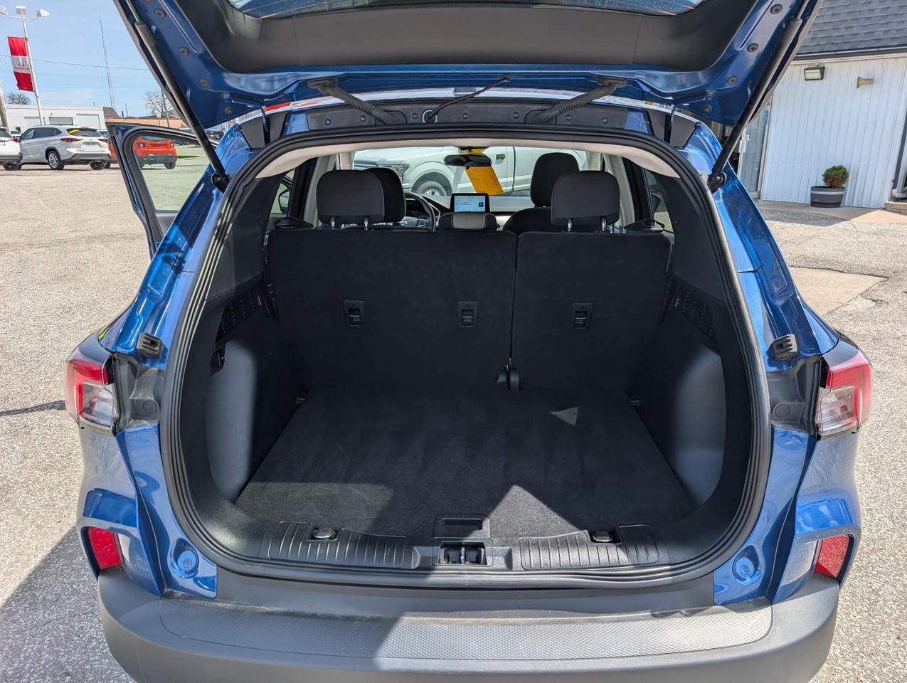 2022 Ford Escape SE 4dr All-Wheel Drive Photo