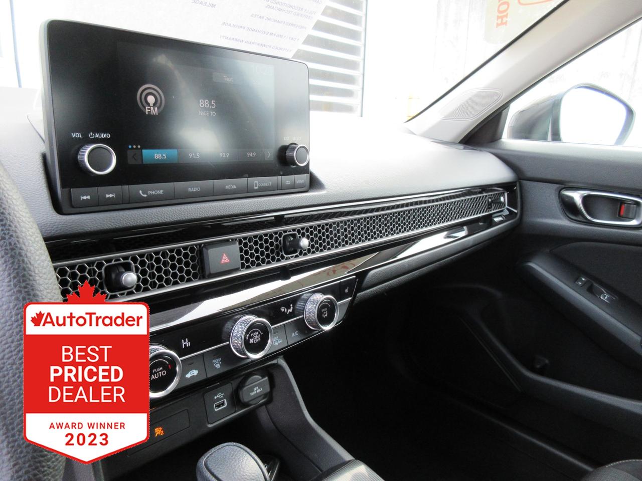 2022 Honda Civic LX 4dr Sedan Photo