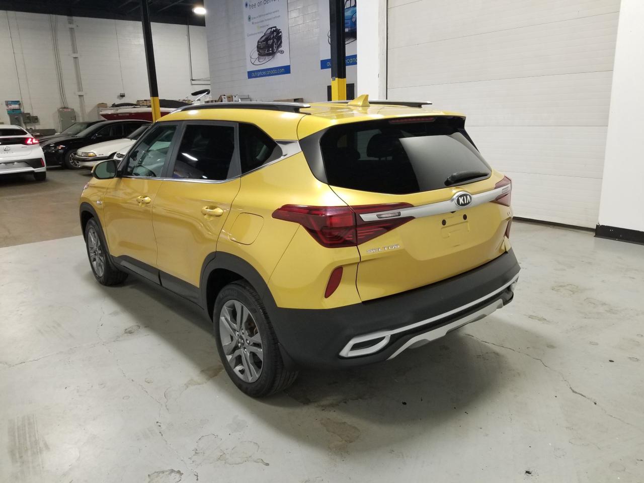 2021 Kia Seltos EX 4dr All-Wheel Drive Photo4