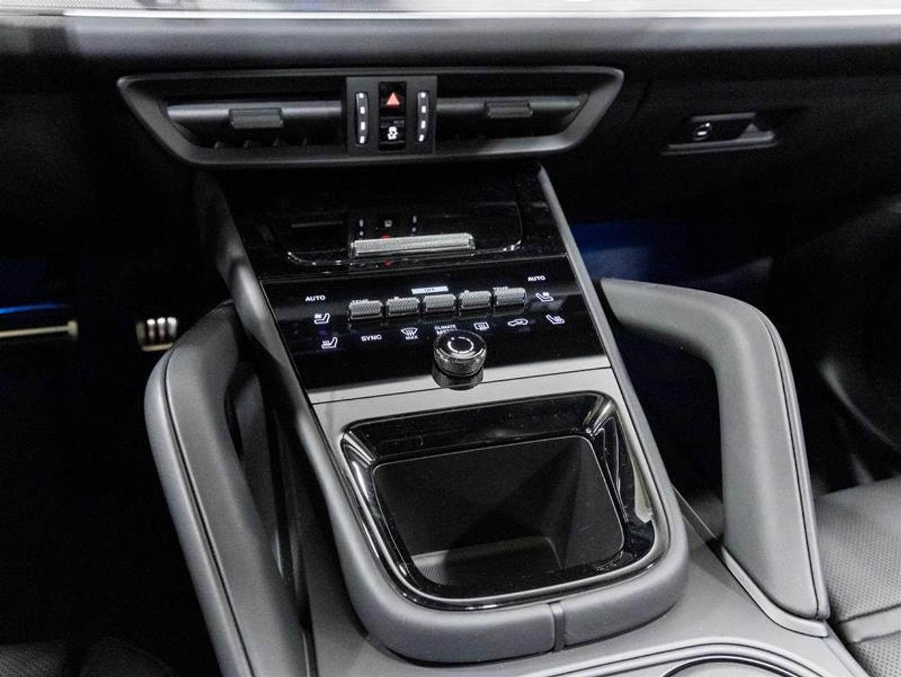 2026 Porsche Cayenne  Photo