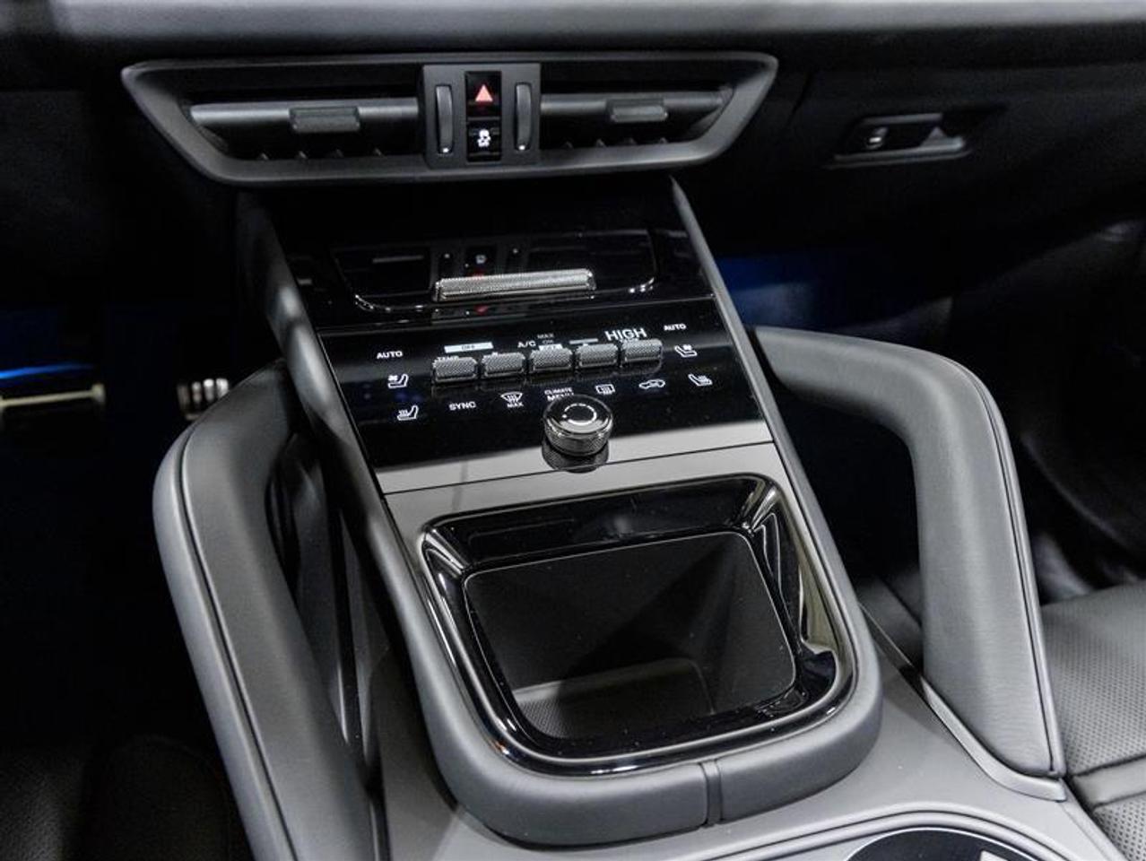 2026 Porsche Cayenne  Photo