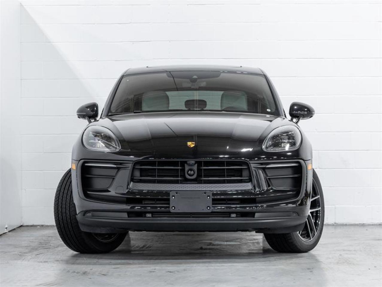 2026 Porsche Macan  Photo