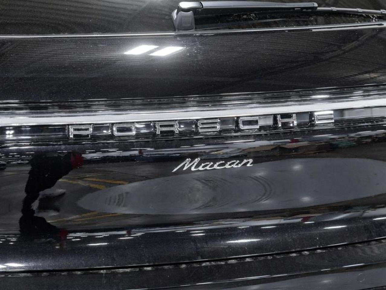 2026 Porsche Macan  Photo