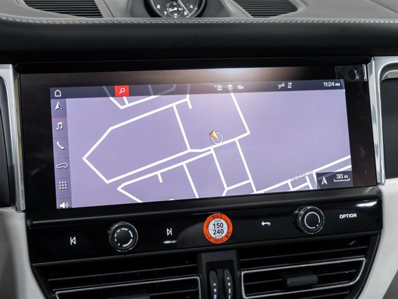 2026 Porsche Macan  Photo