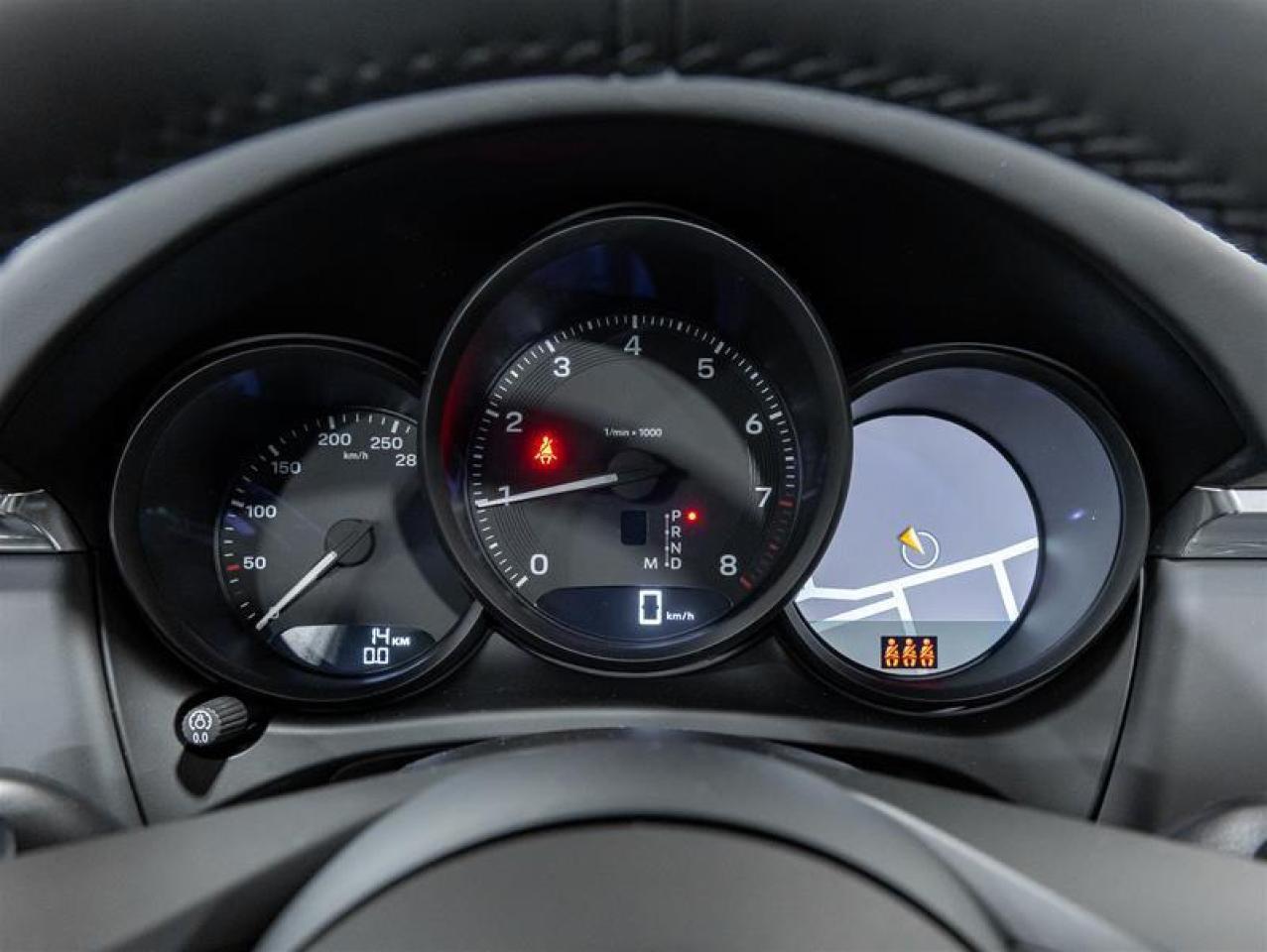 2026 Porsche Macan  Photo