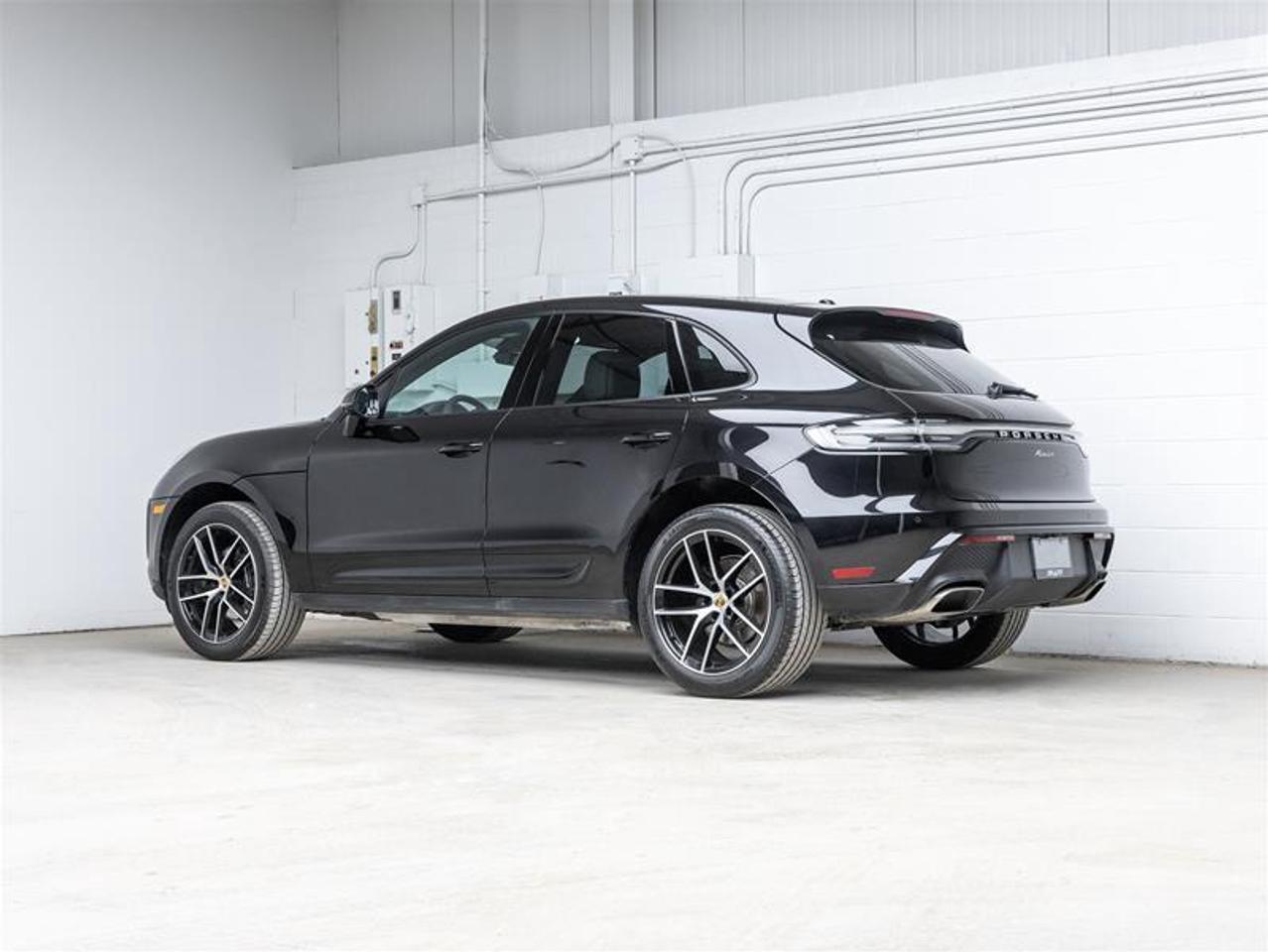 2026 Porsche Macan  Photo