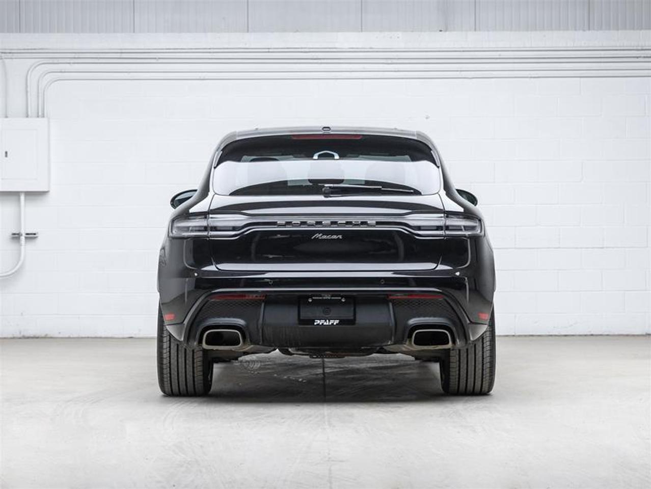 2026 Porsche Macan  Photo