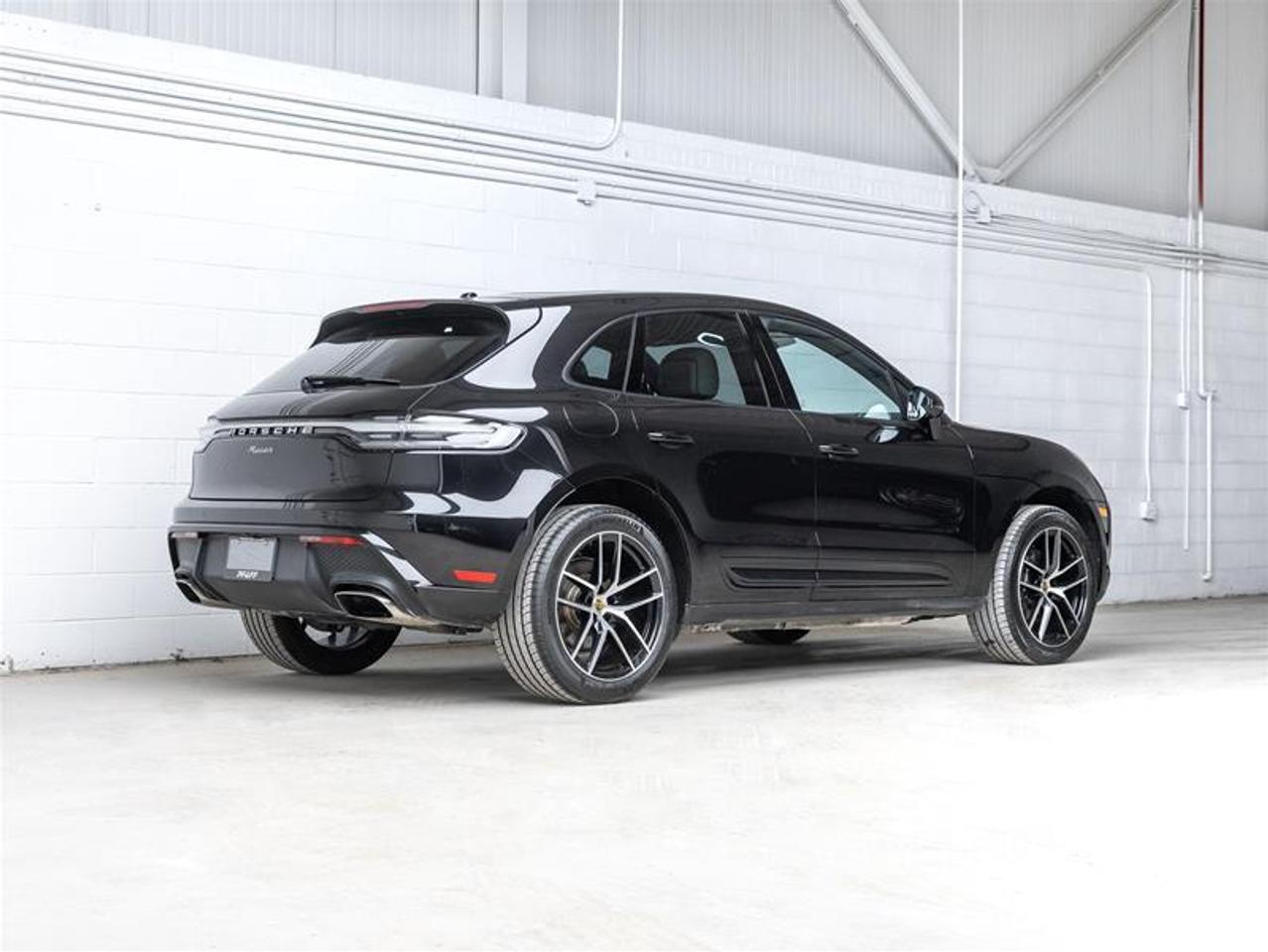 2026 Porsche Macan  Photo