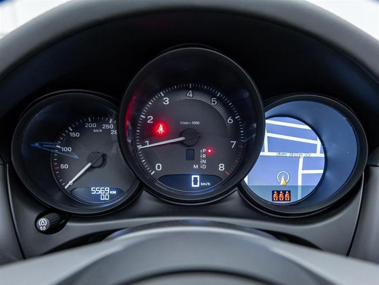 2026 Porsche Macan  Photo