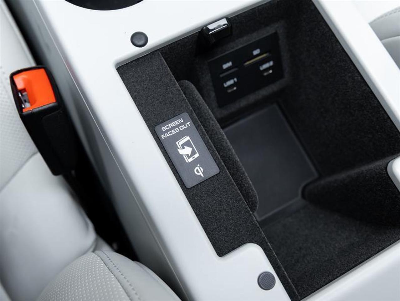 2026 Porsche Macan  Photo