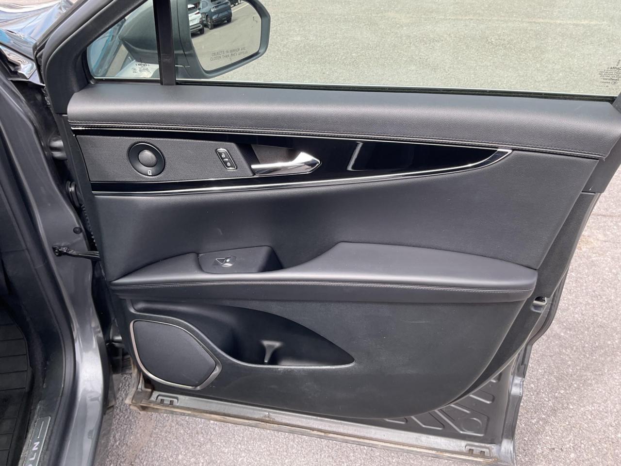 2023 Lincoln Nautilus Reserve 4dr All-Wheel Drive Photo