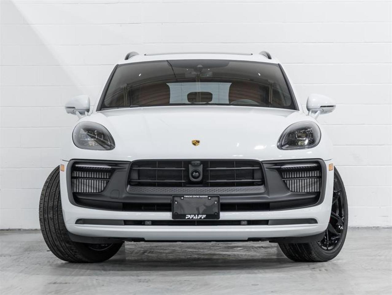 2026 Porsche Macan  Photo