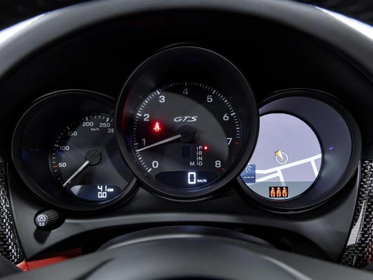 2026 Porsche Macan  Photo