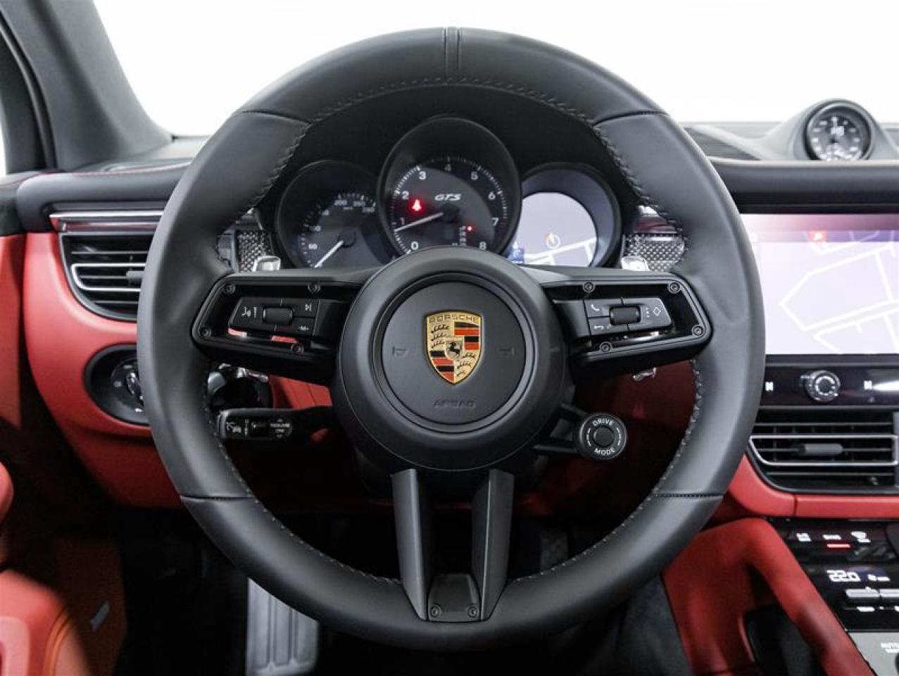 2026 Porsche Macan  Photo