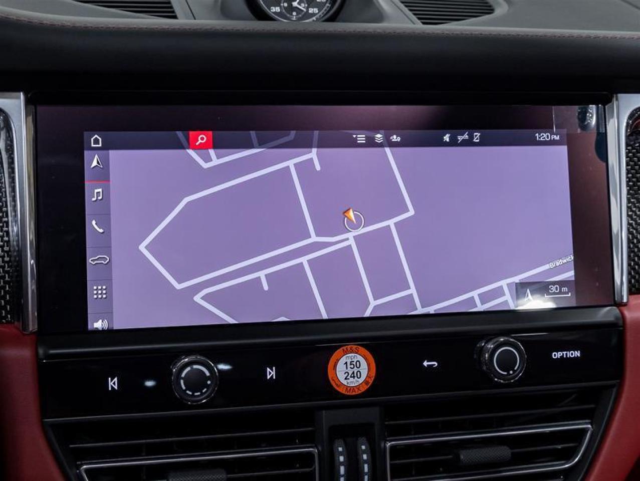 2026 Porsche Macan  Photo