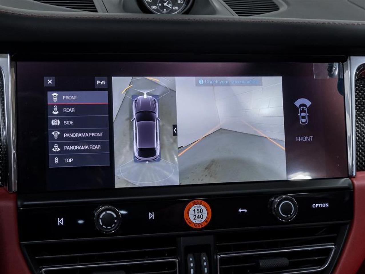 2026 Porsche Macan  Photo